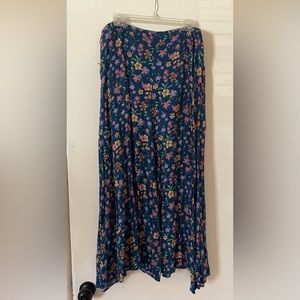 Pink Lily flowy floral cropped pants